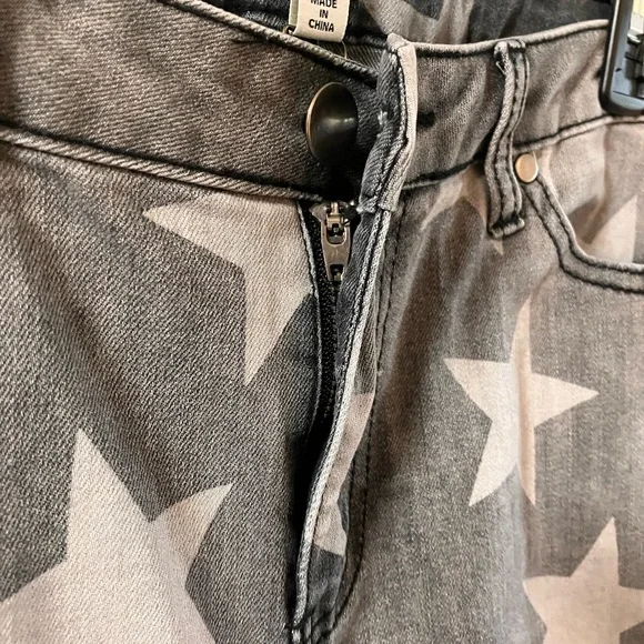 Easel Gray Star High Rise Distressed Jeans - Picture 6 of 8